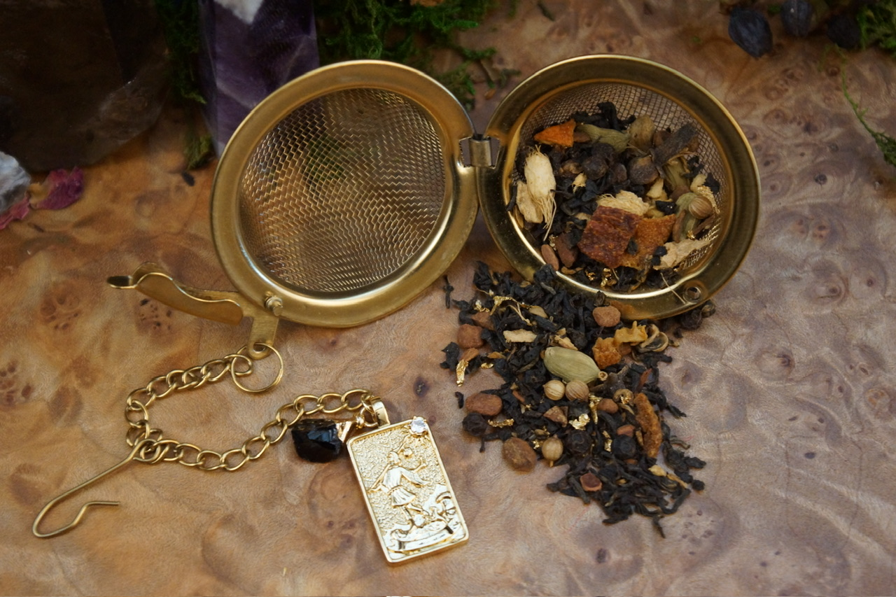Charm & Crystal Tea Infuser