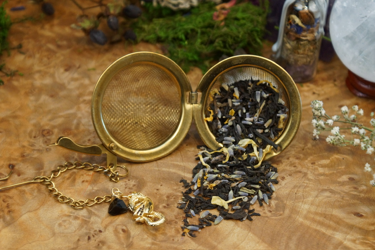 Charm & Crystal Tea Infuser